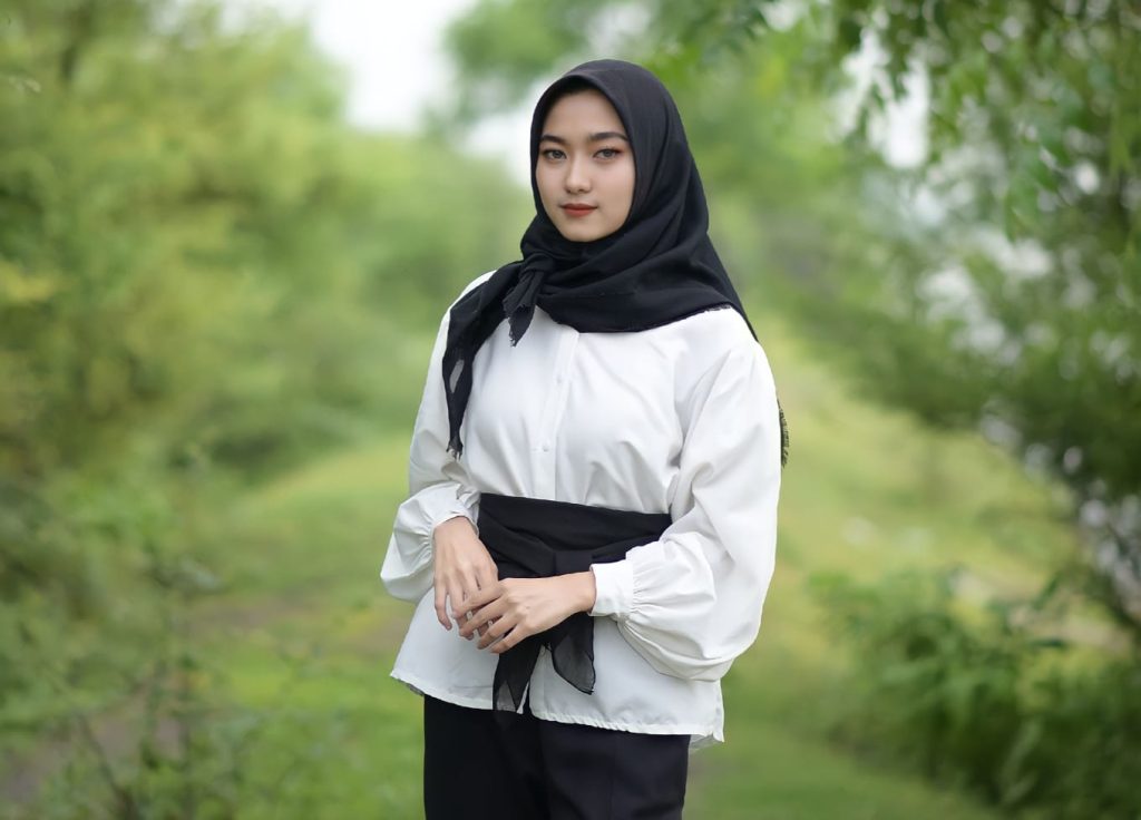 mahasiswi cantik ini jadi wisudawan termuda di universitas brawijaya ipk 3 63 hz0wwrt4an